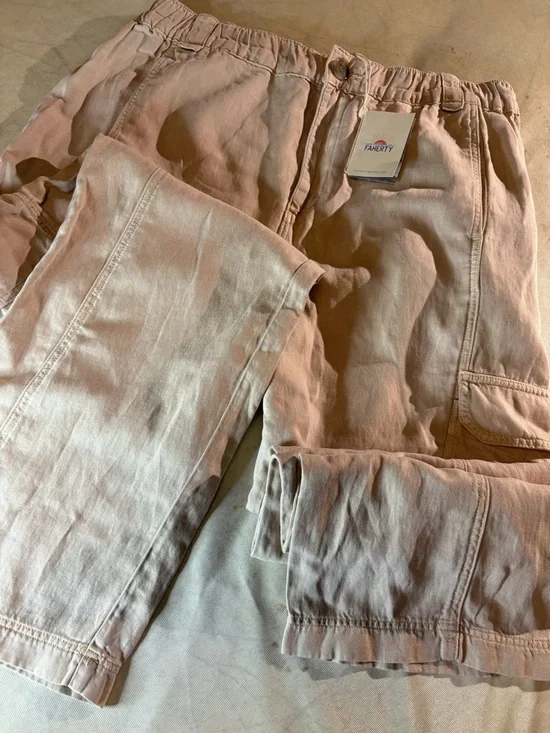 Faherty Women's Straight-Leg Cargo Pants in Light Khaki - Picture 9 of 9